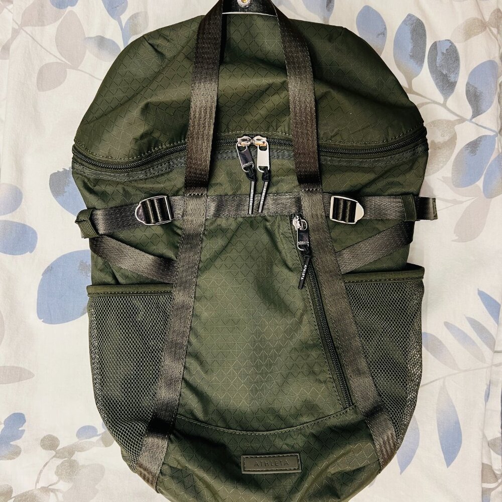 Athleta Excursion Backpack Olive Green Like New!